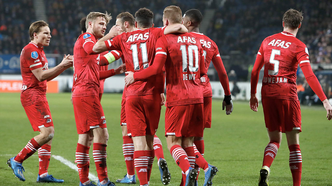 AZ wint in Heerenveen weer eens na twee nederlagen