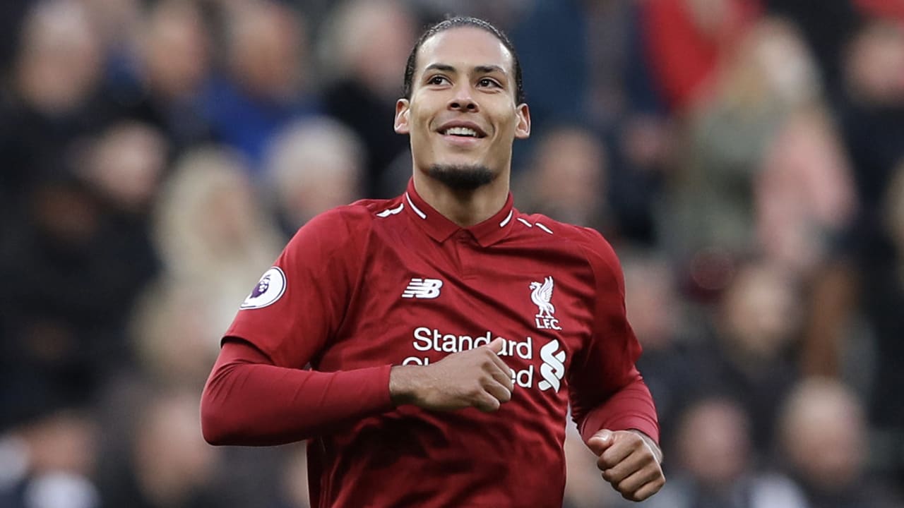 Van Dijk uitgeroepen tot beste speler van de Premier League