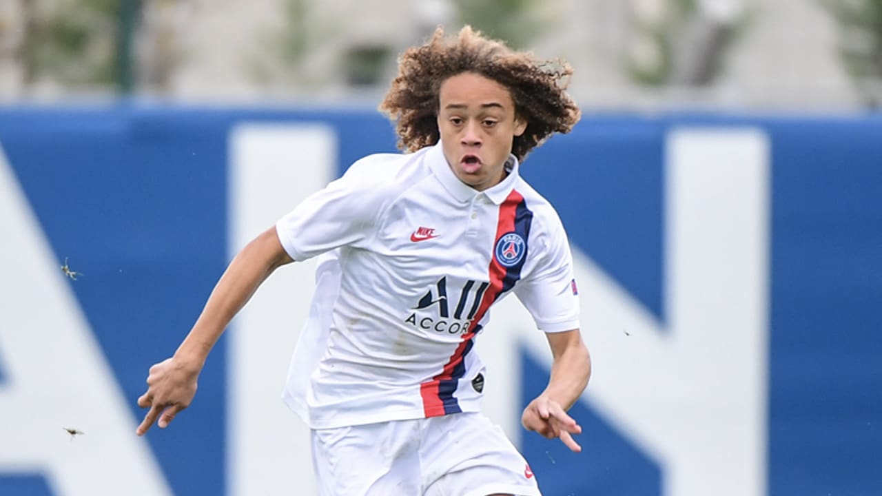 Xavi Simons (17) maakt officieuze debuut voor Paris Saint-Germain