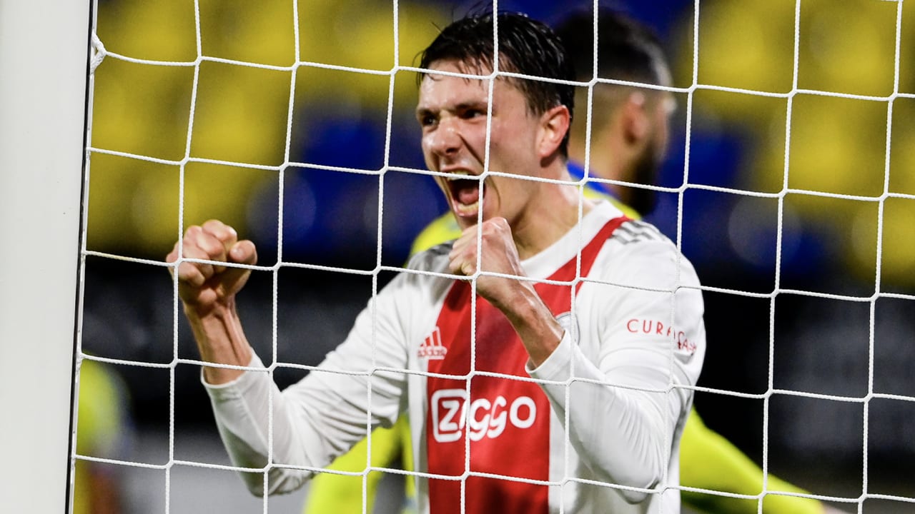 Ajax herovert koppositie in Eredivisie en werkt aan doelsaldo tegen RKC