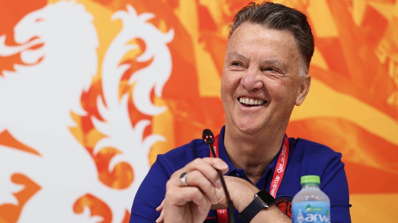 Van Gaal prijst 'perfecte' faciliteiten in Qatar: 'Maar dat wist ik al'