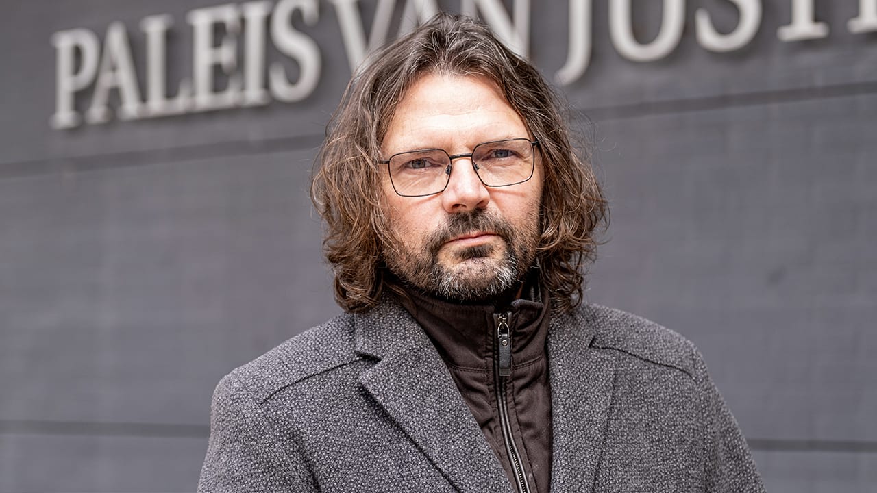 Job Knoester spreekt zich uit tegen bedreigingen: 'Ik weet niet waar ik bozer over ben'