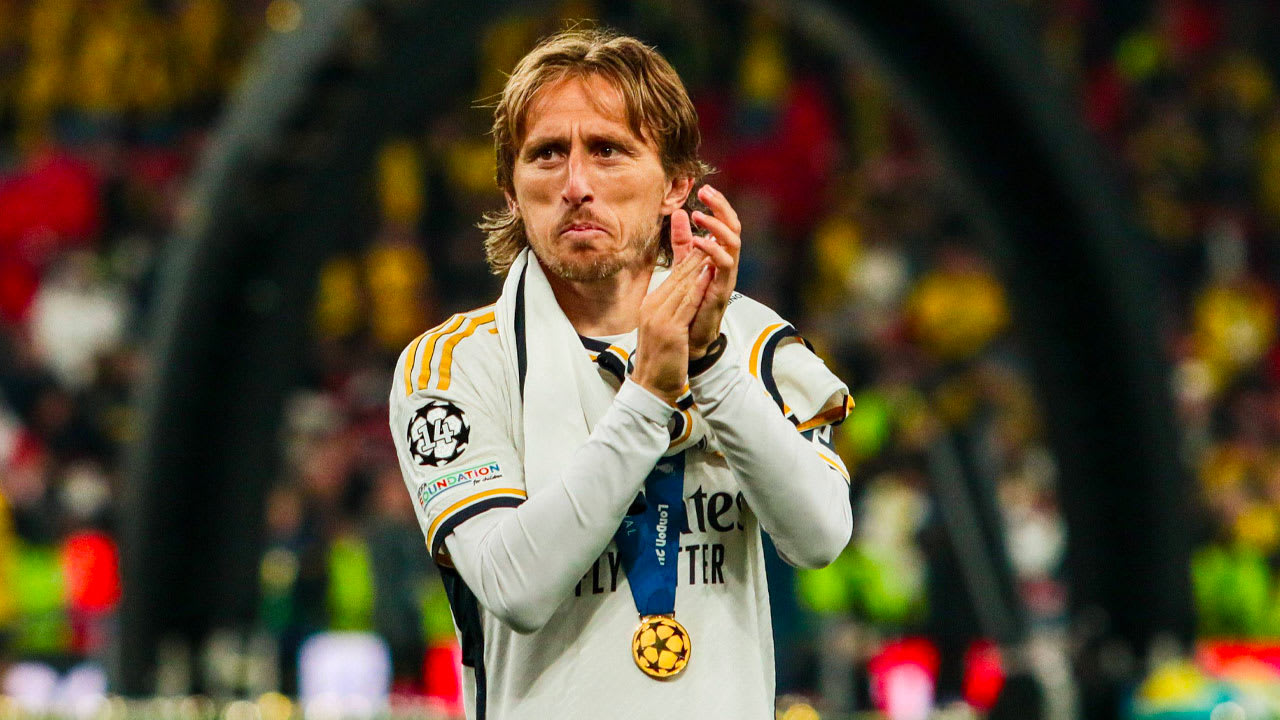 Modrić (38) jaar langer door bij Real Madrid