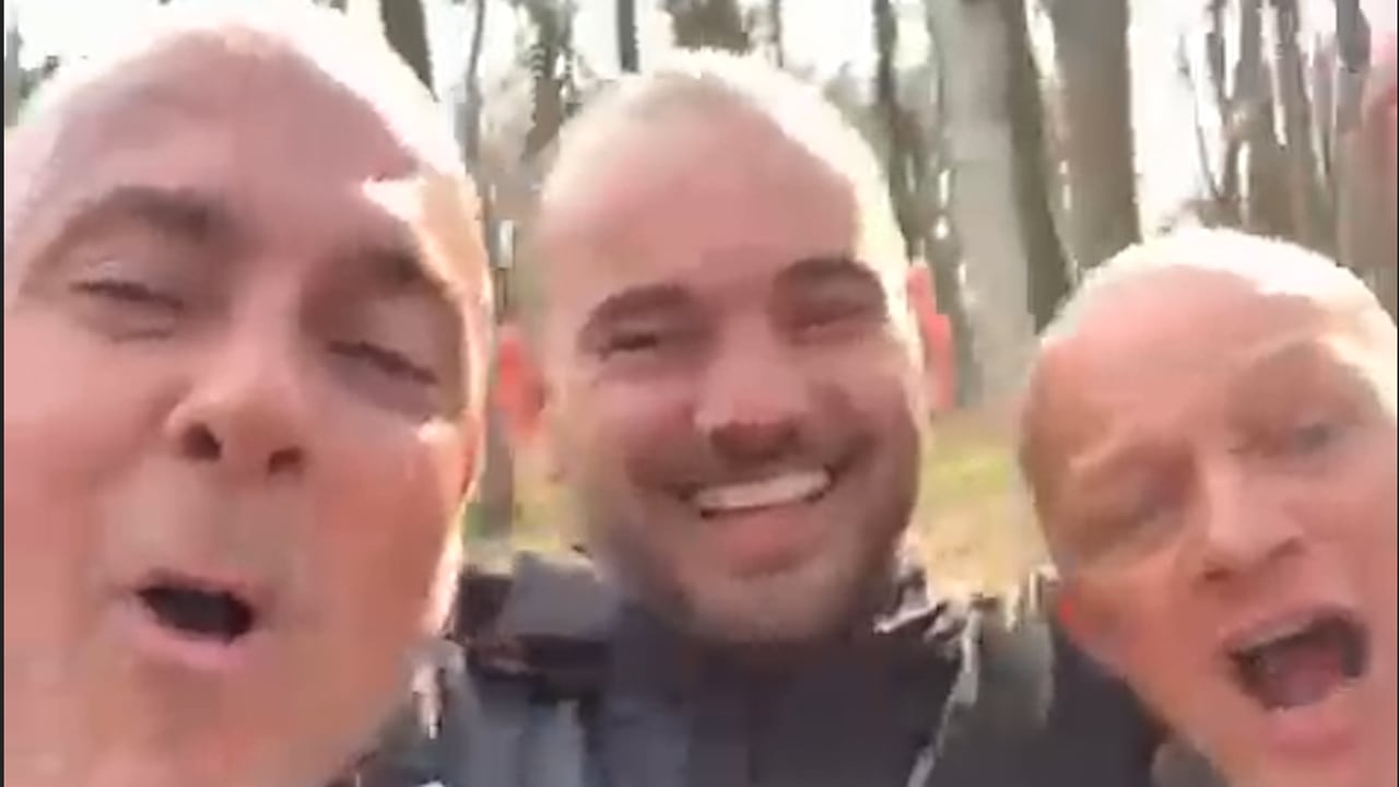 Sneijder maakt happy hardcore-plaat voor EK: 'Hakkuh!'
