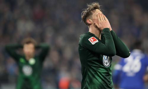 Doelpunt en assist Weghorst bij Wolfsburg