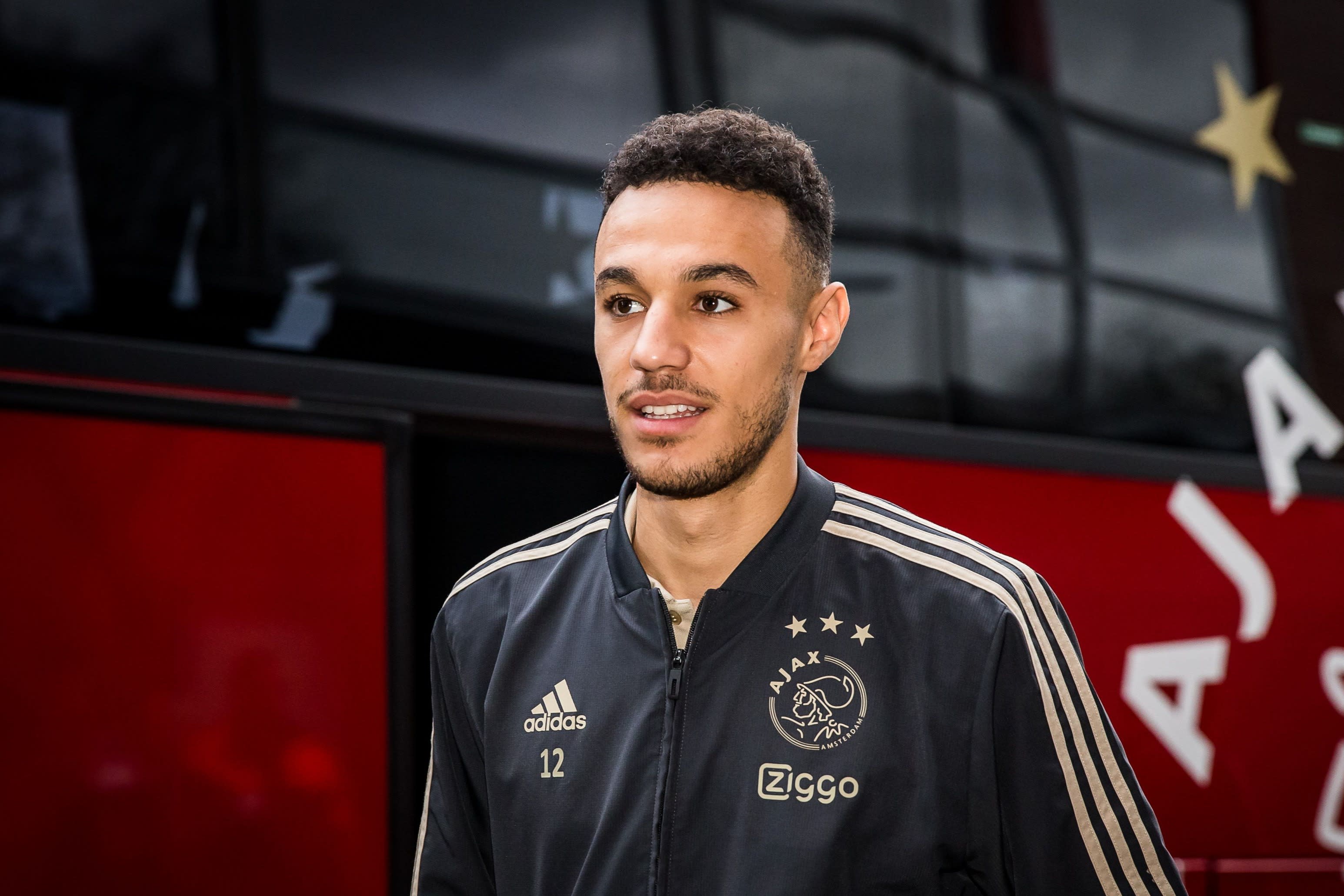 Mazraoui moet voor zijn positie knokken