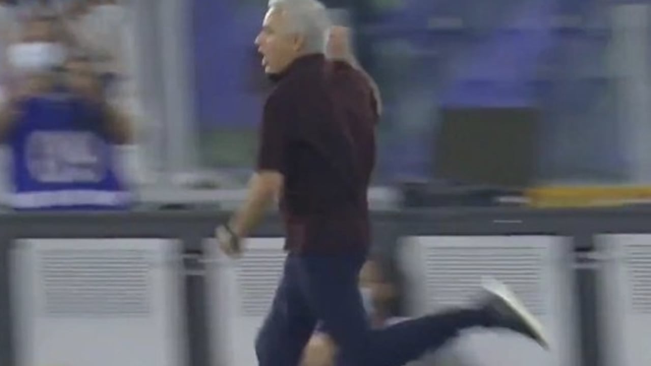 VIDEO: Mourinho wint 1000e wedstrijd en gaat volledig uit zijn dak