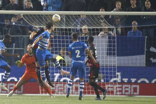 Eerste punten voor PEC Zwolle in eigen huis