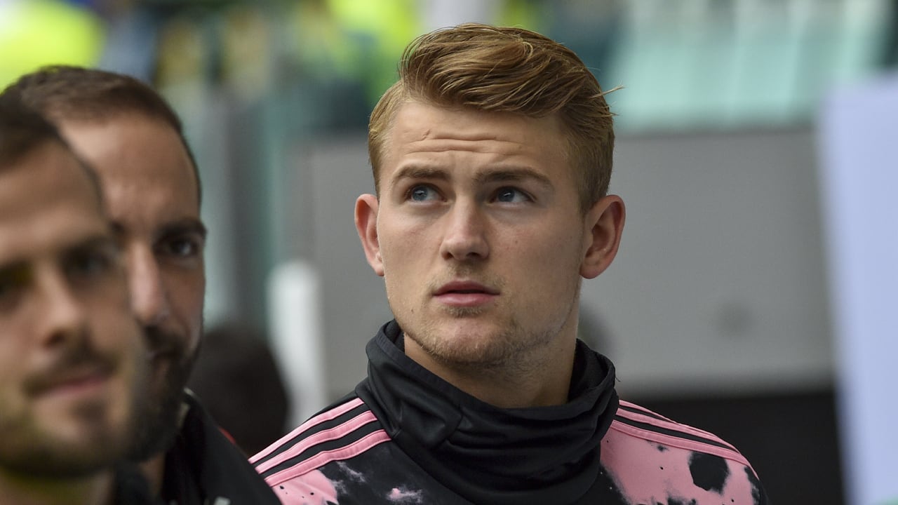 De Ligt niet in wedstrijdselectie Juventus wegens schorsing