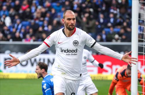 Dost mist ook bekerduel van Eintracht Frankfurt