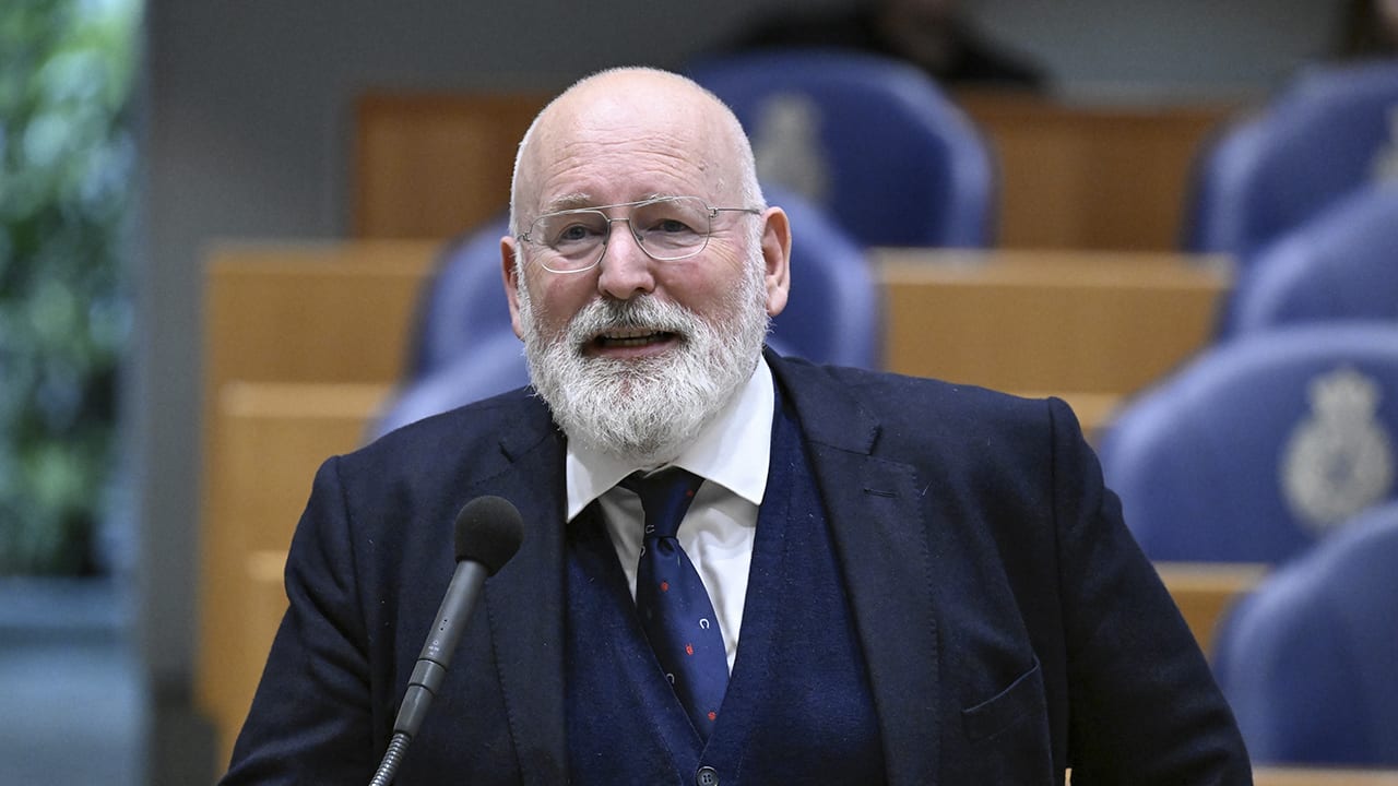 Frans Timmermans onderging maagverkleining: 'Als ik zo doorga, wordt mijn leven elke maand korter'