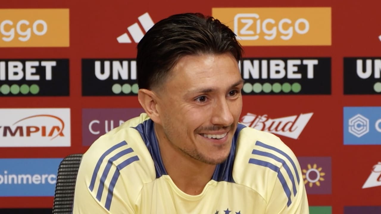 Berghuis blijft bij Ajax: ‘Ik weet zeker dat ik hier na 2 september nog speel’
