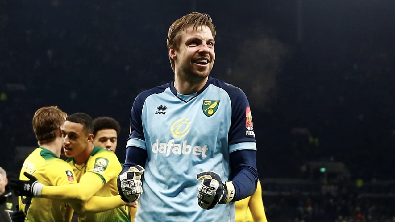 Tim Krul held in penaltyserie dankzij bidon