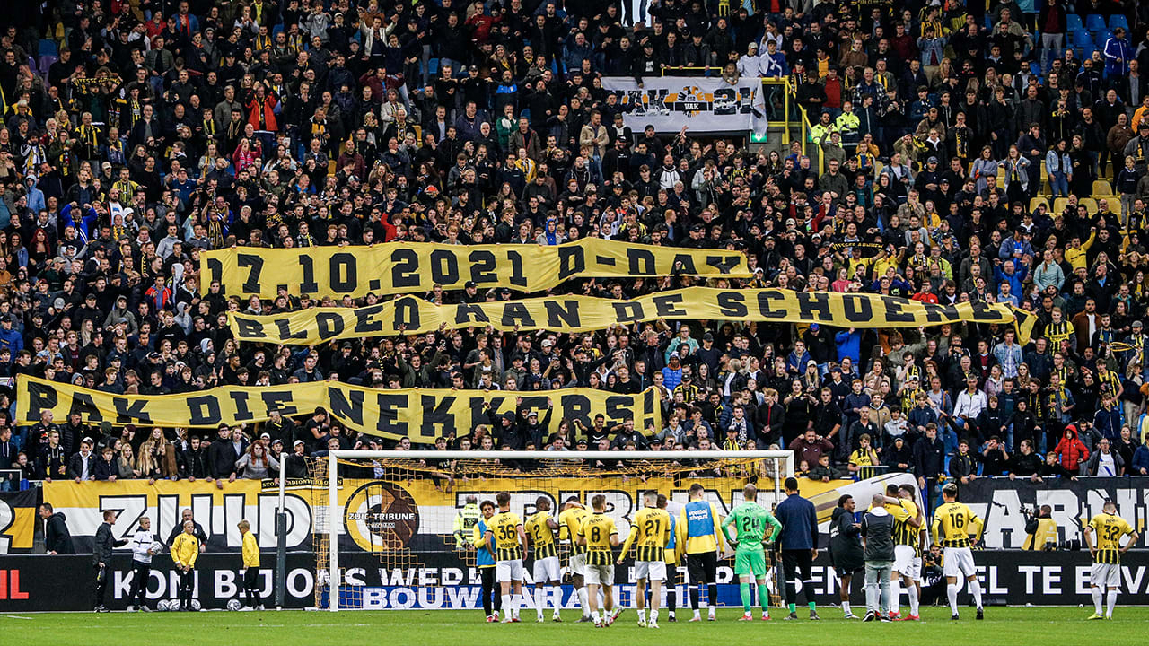 Vitesse-aanhang betrekt overleden NEC-supporter Rocky in misselijkmakende derby-actie