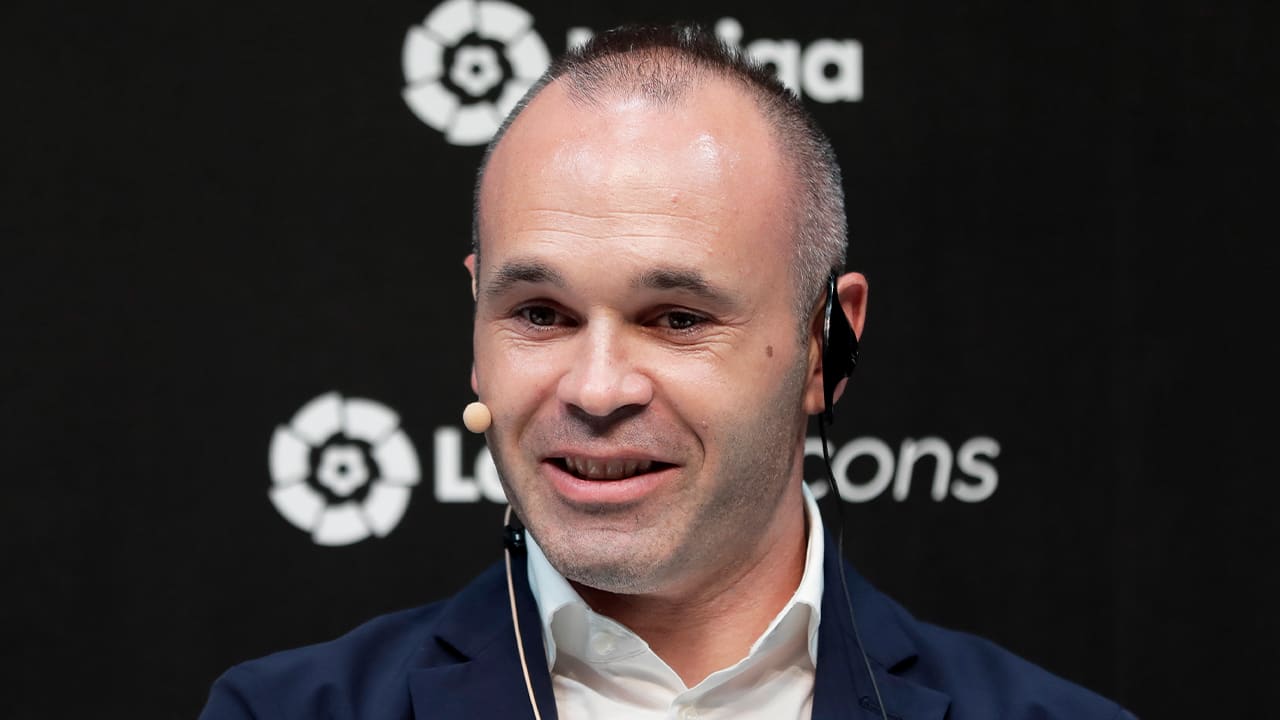 Iniesta vier maanden uitgeschakeld met gebroken dijbeen