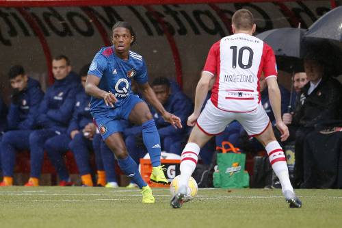 Feyenoord zonder Haps en Malacia in Groningen