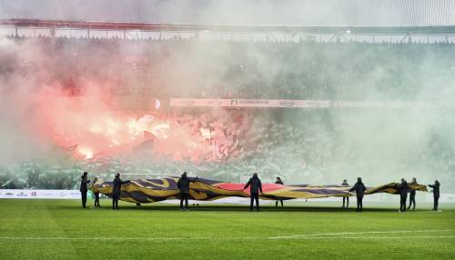 Feyenoord niet akkoord met straf om vuurwerk
