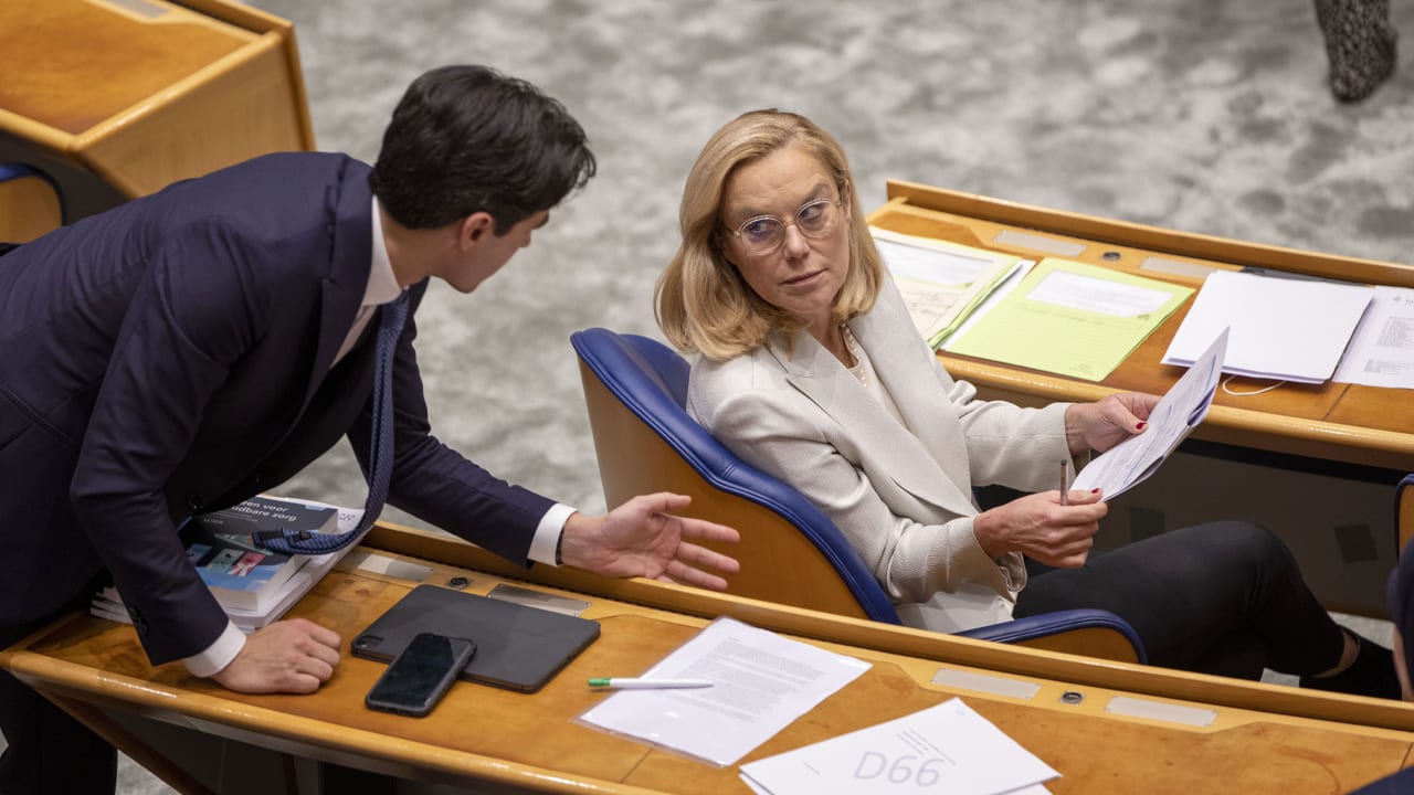 Bestuur D66 wil nogmaals naar Me Too-rapport kijken maar nieuw onderzoek blijft uit