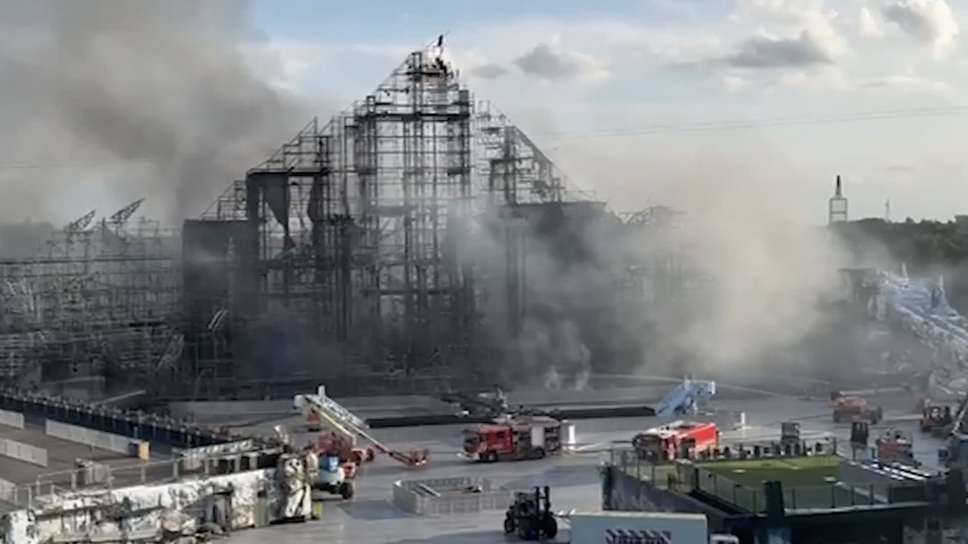 Tomorrowland gaat ondanks verwoestende brand door: ‘We gaan er een mooi festival van maken’