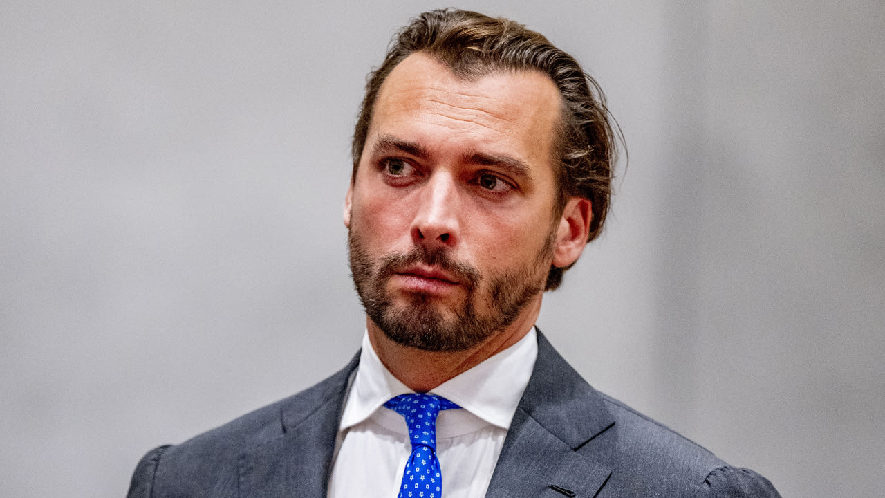 Tweede Kamer schorst Thierry Baudet wegens niet opgeven nevenfuncties