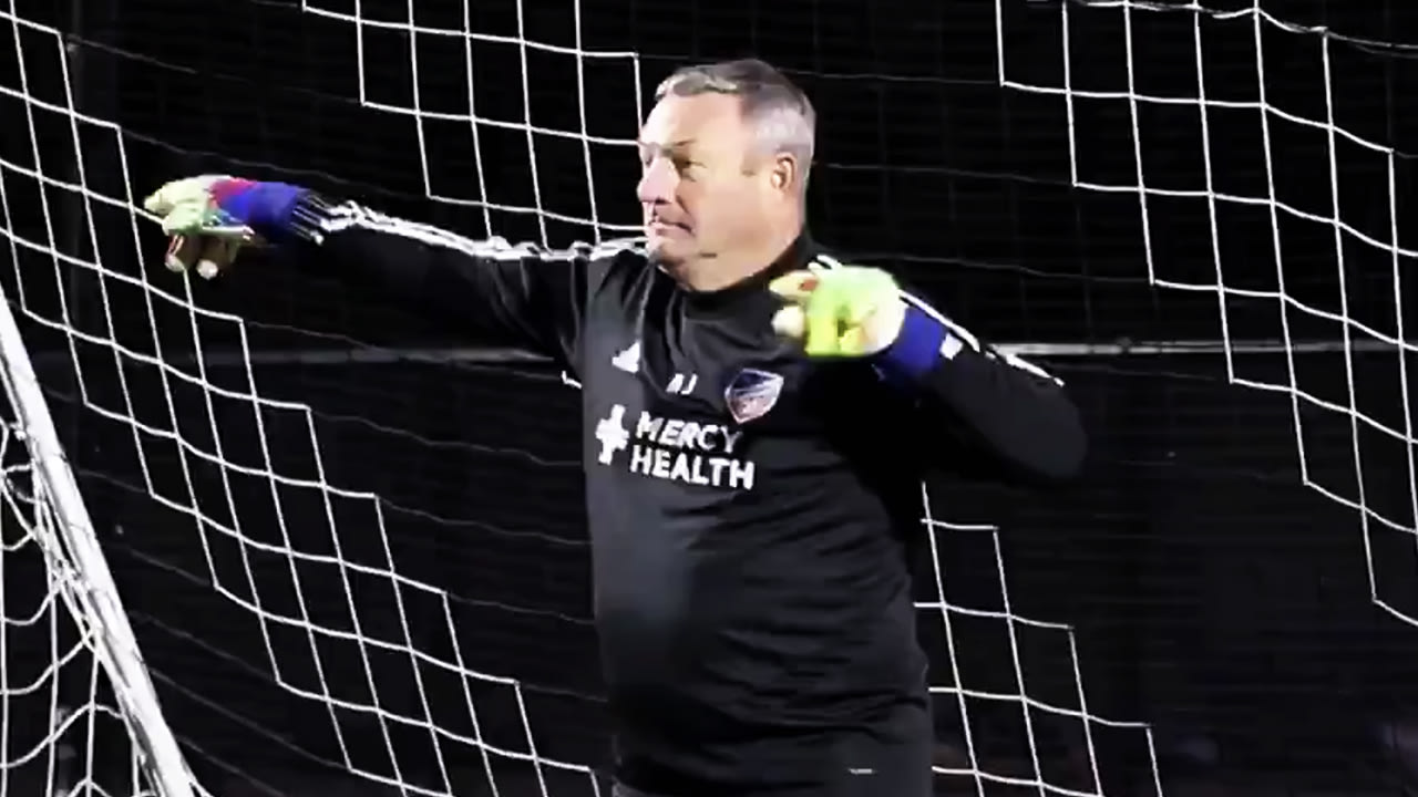 Ron Jans duikt op als dansende keeper in Amerika