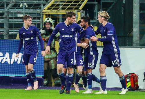 Anderlecht wint moeizaam van laagvlieger