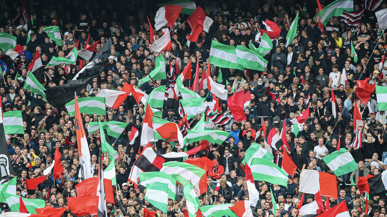 Feyenoord-fans halen binnen 15 uur ton binnen met inzamelactie