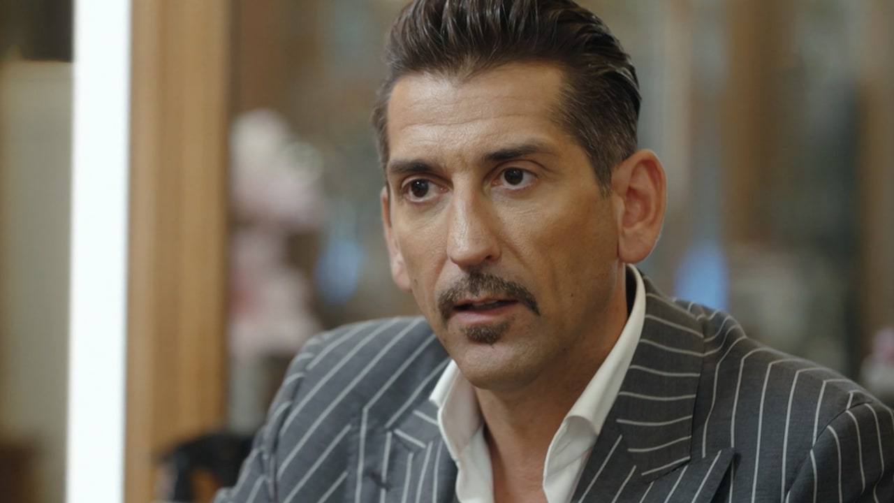 Danny Vera openhartig in programma De Geknipte Gast over zelfverkozen dood van vader