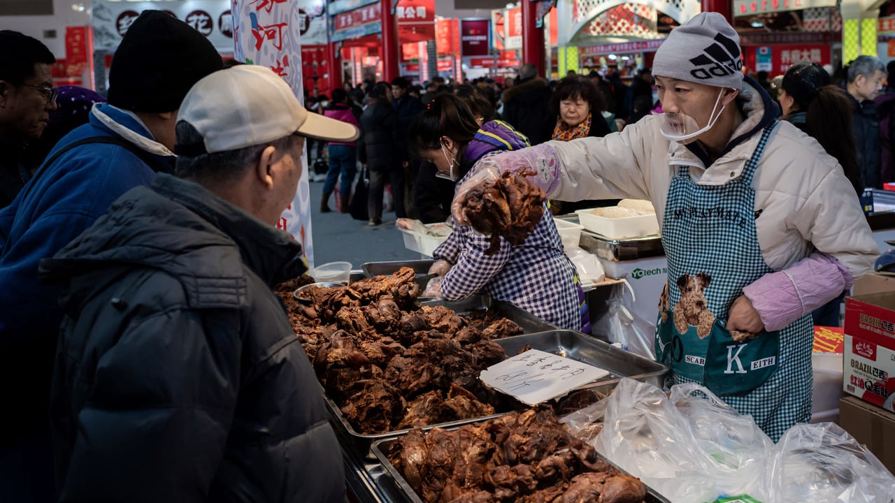 'Nieuw onderzoek wijst naar dierenmarkt Wuhan als bron van coronavirus'