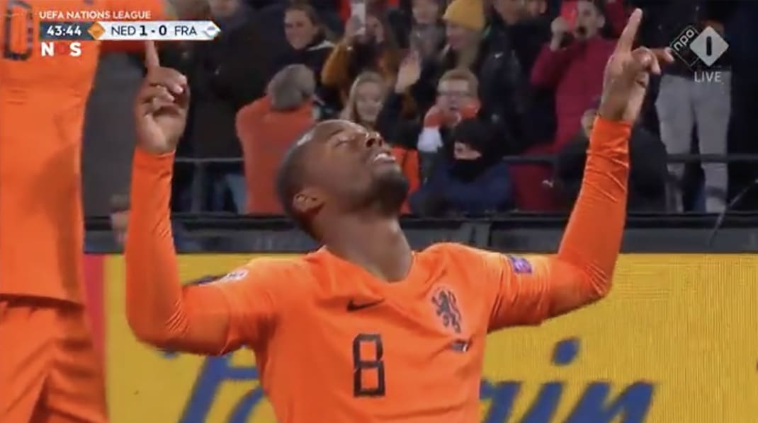 DOELPUNT! Wijnaldum schiet op slag van rust binnen!