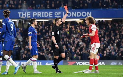 Chelsea geeft zege weg tegen tiental Arsenal