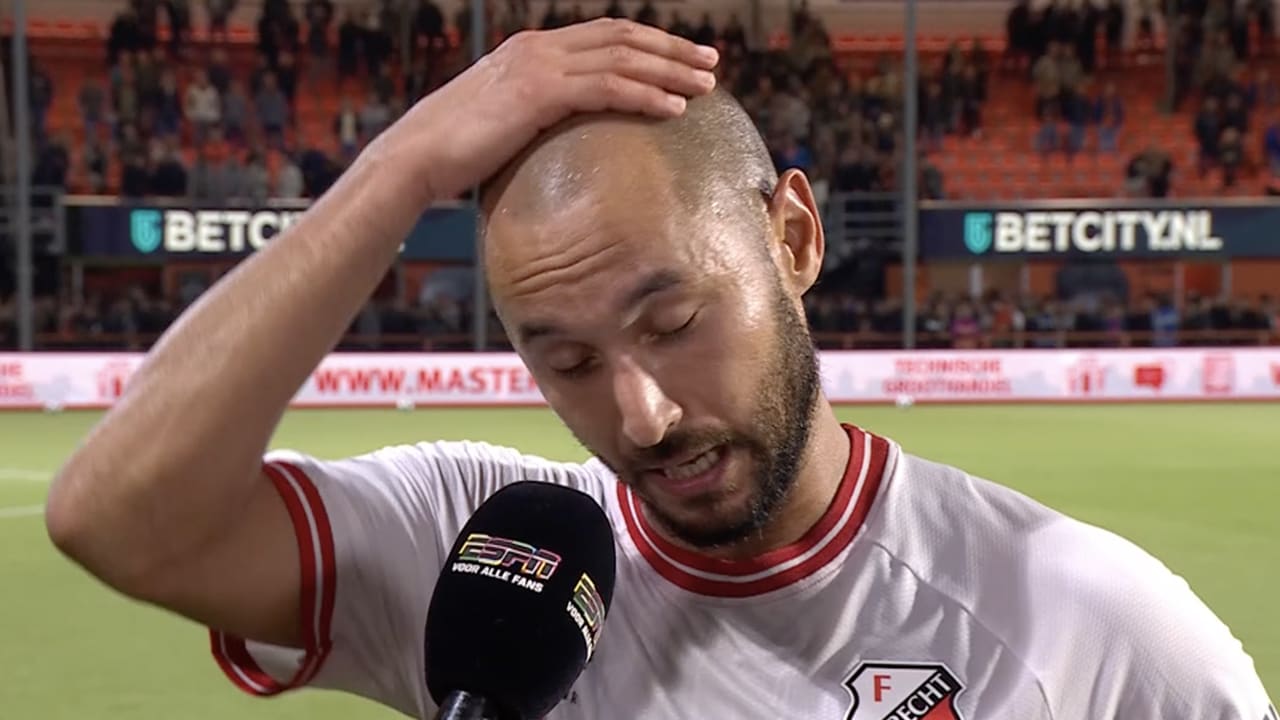 Van der Maarel na nederlaag tegen FC Volendam: 'Je overvalt me met van die ***vragen'