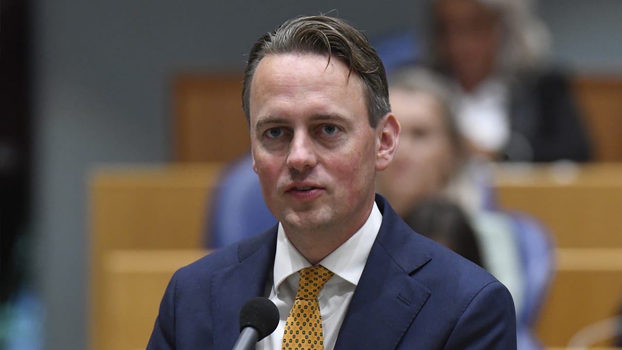 PvdA'er Nijboer verlaat dagelijks bestuur Kamer om zaak-Arib