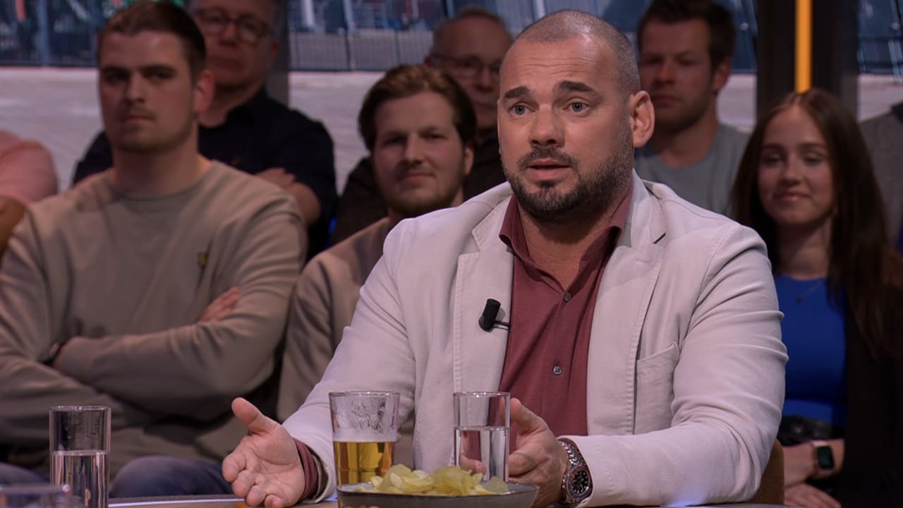 Wesley stoort zich aan enkele Ajacieden: 'Je komt net kijken!'