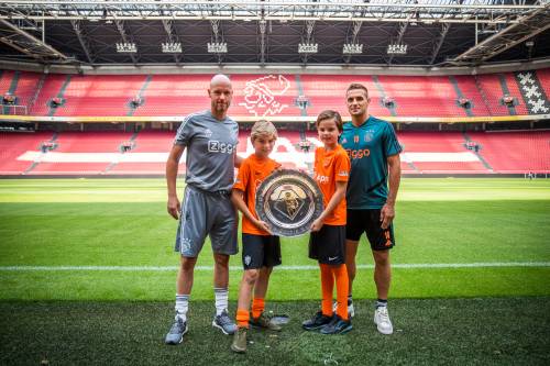 Ajax en PSV spelen in ArenA om eerste prijs