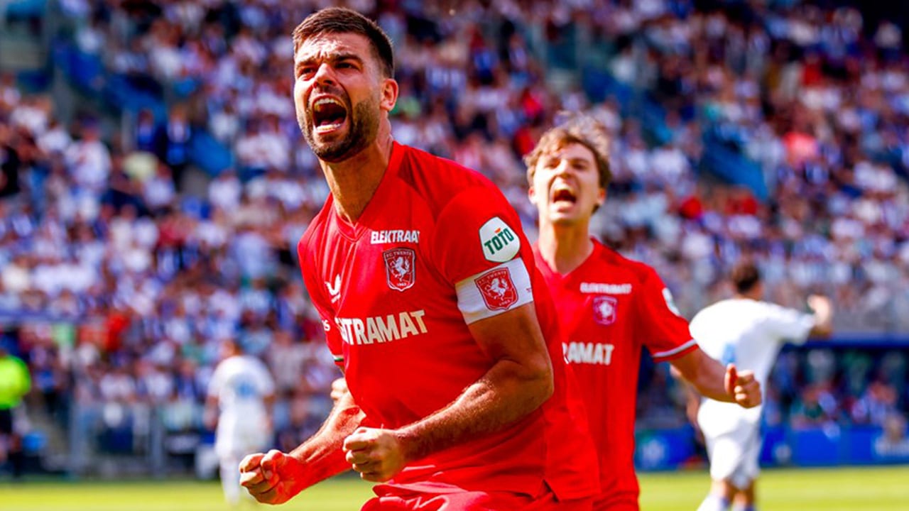 FC Twente wint strijd om plek drie met overwinning op PEC Zwolle