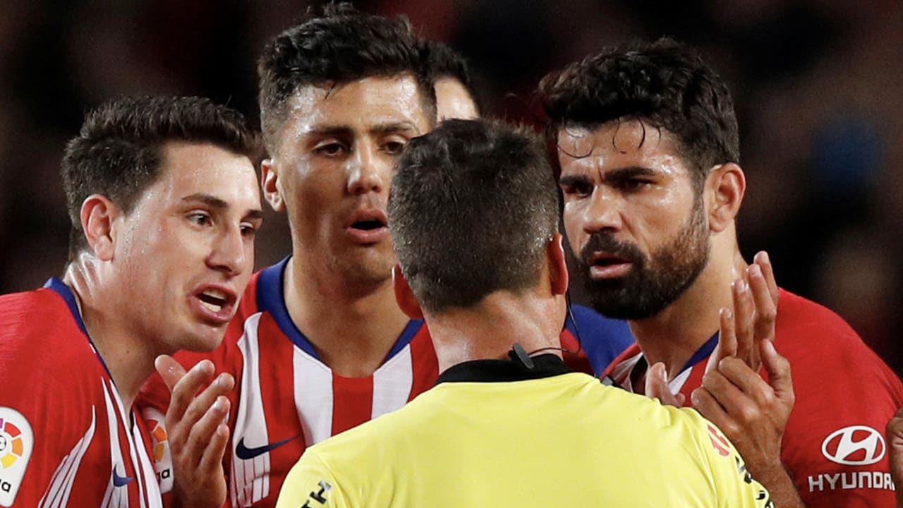 Scheldpartij kost Diego Costa acht duels