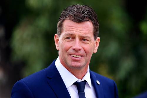 Griekse voetbalbond ontslaat bondscoach Skibbe