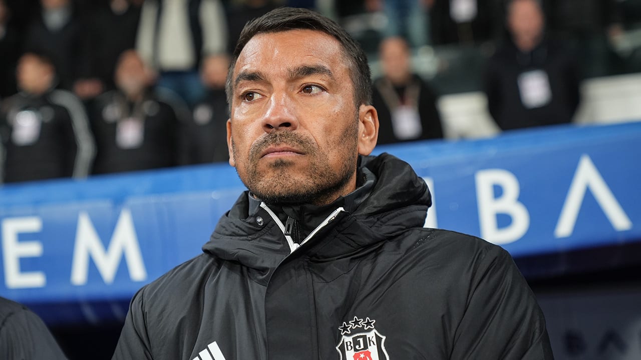 Giovanni van Bronckhorst ontslagen bij Besiktas