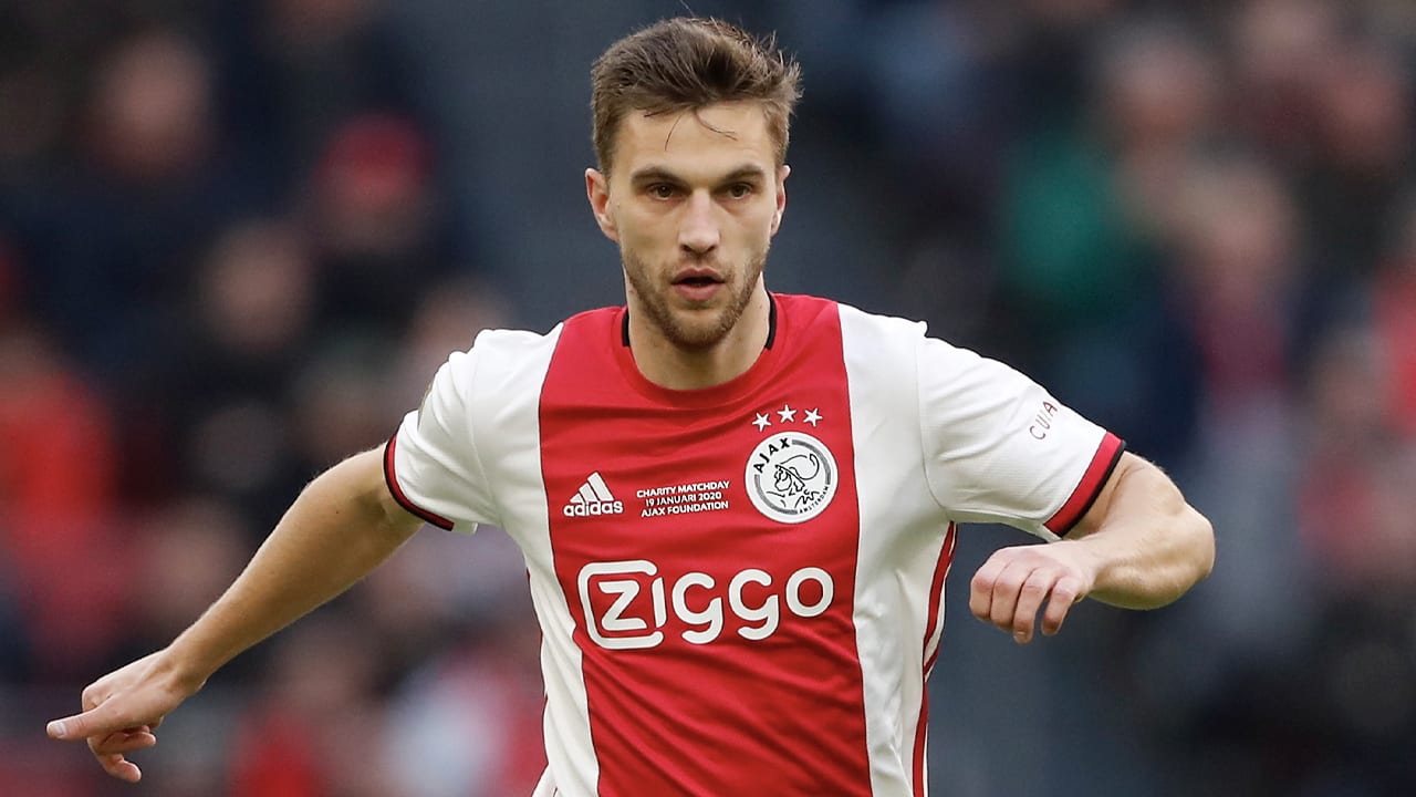 Veltman denkt in coronacrisis niet aan een vertrek bij Ajax