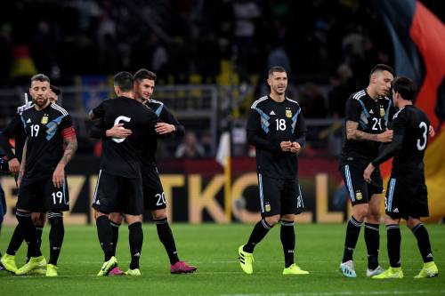 Gehavend Duitsland laat Argentinië terugkomen