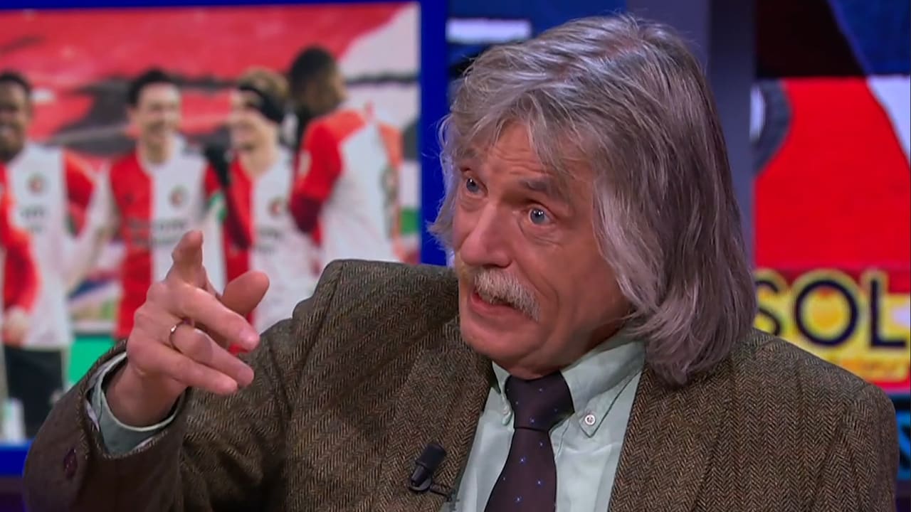 Johan Derksen doet spectaculaire goocheltruc