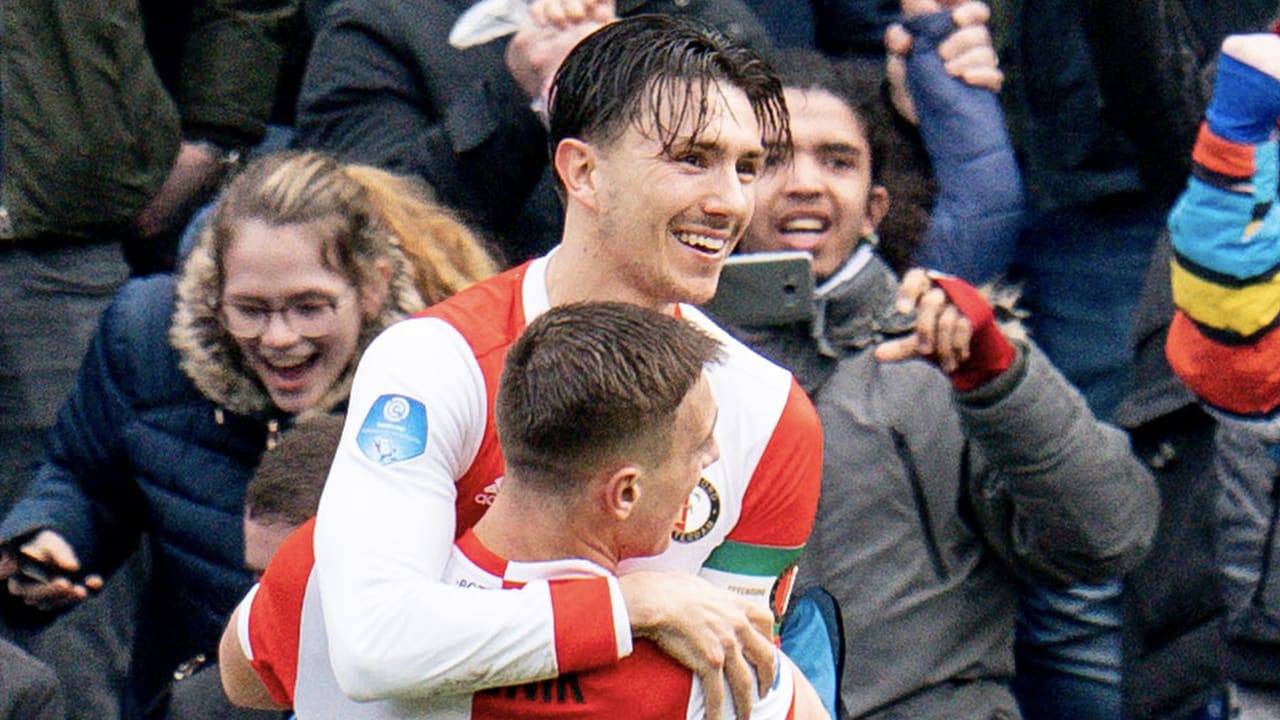 Feyenoord houdt koplopers in zicht met winst op Willem II