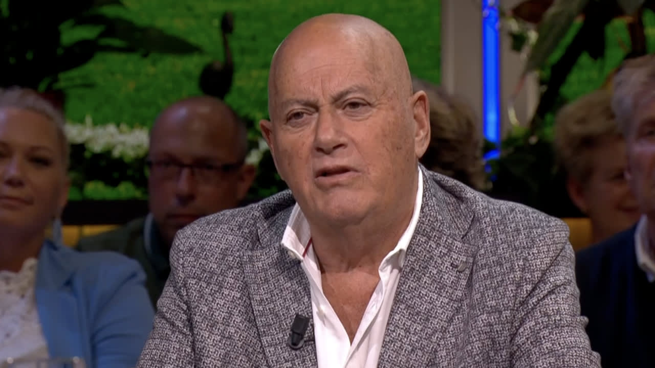 Jack van Gelder verbaasde zich tijdens Ajax-FC Groningen: 'Dat gebeurt op de crèche nog niet!'