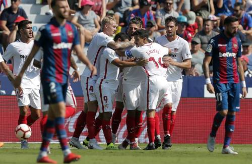 Ben Yedder leidt Sevilla naar ruime zege