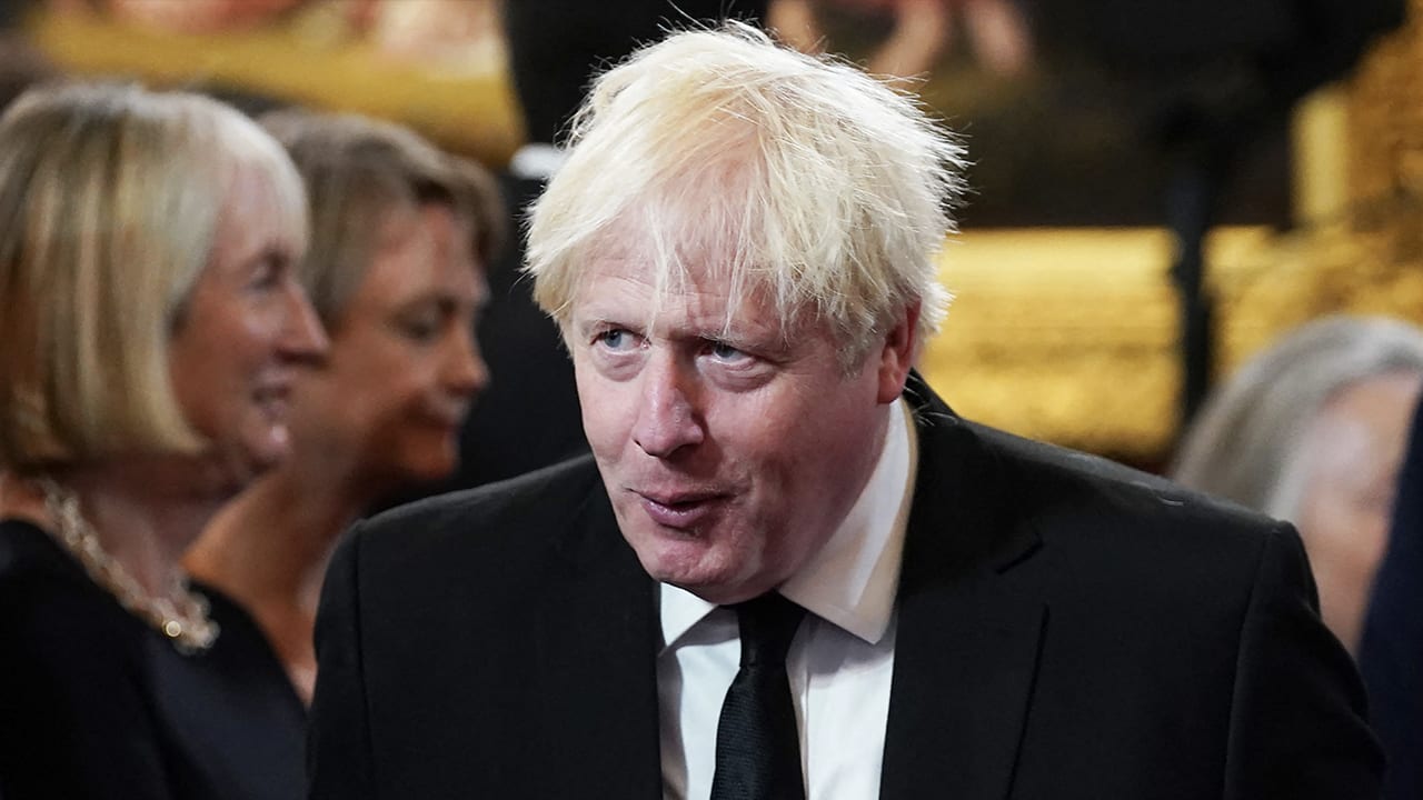 Boris Johnson terug in Londen voor strijd om premierschap