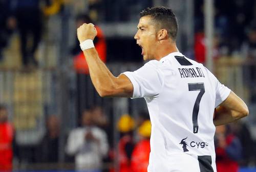 Ronaldo helpt 'Juve' op fraaie wijze aan zege