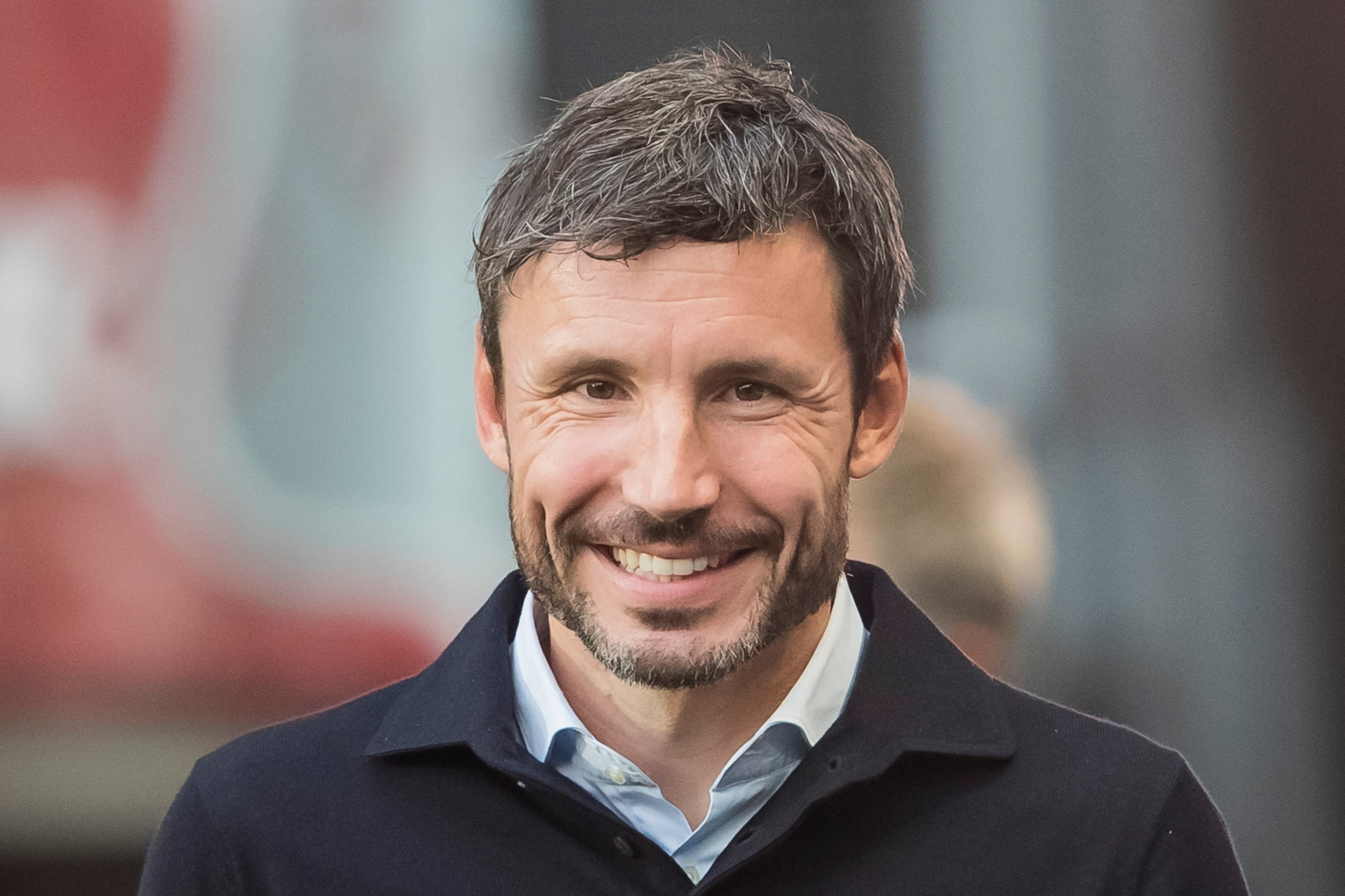 Van Bommel wil nog extra spelers met ervaring