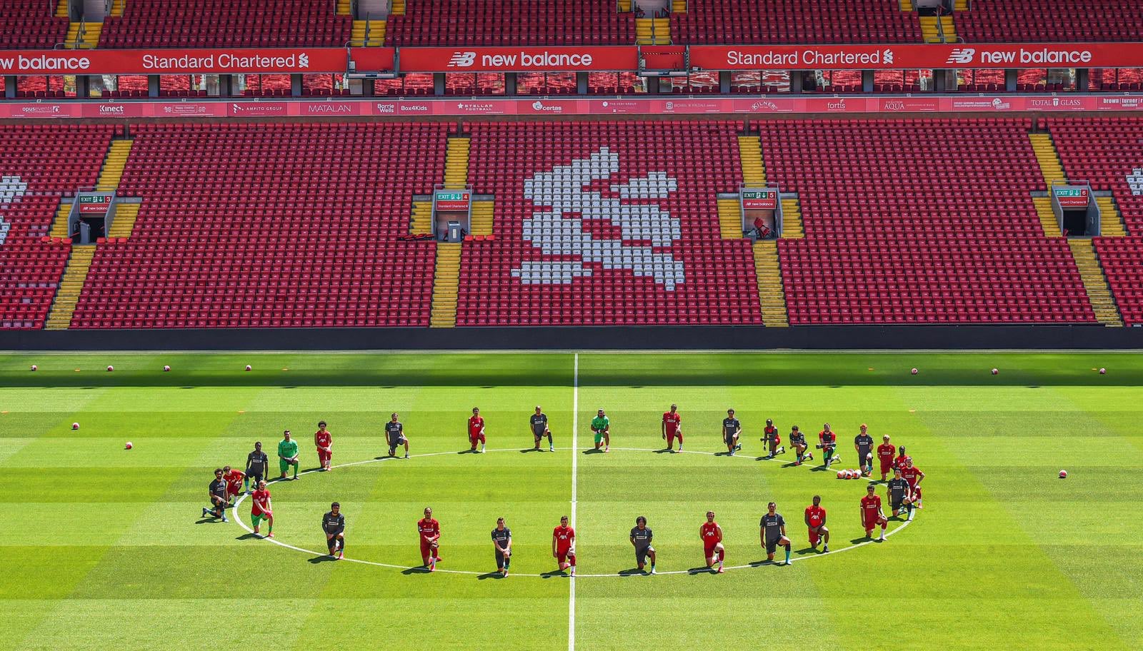 Liverpool-selectie steunt protesten in VS
