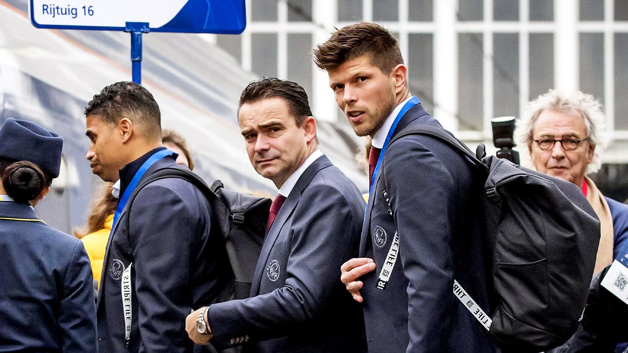 'Klaas-Jan Huntelaar liep stage bij Ajax-directeur voetbalzaken Marc Overmars'